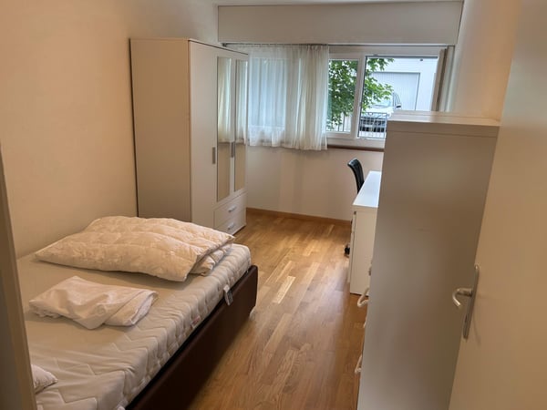 Affittasi camera | Chambre à louer | Room for rent 4