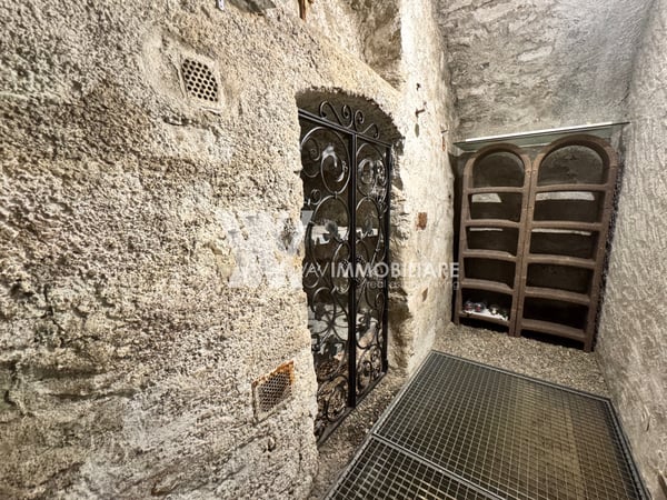 MENDRISIO-SALORINO: SPLENDIDA CANTINA/GROTTINO 8