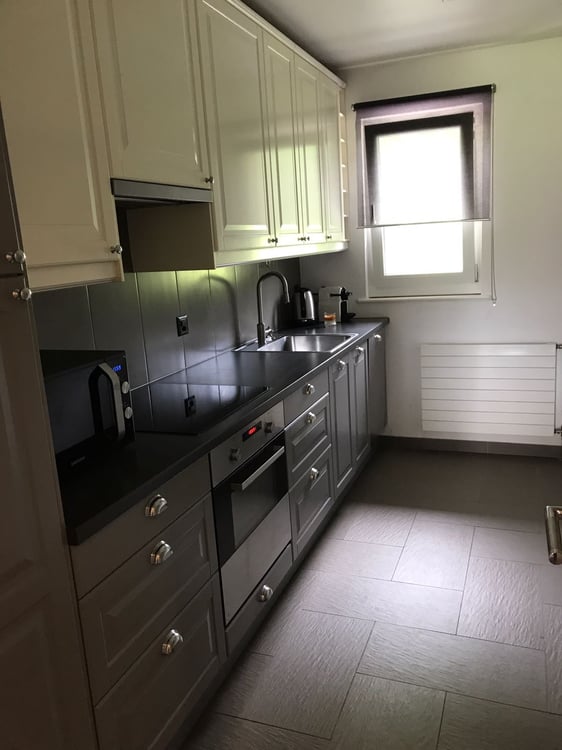Joli appartement dans maison privée 1