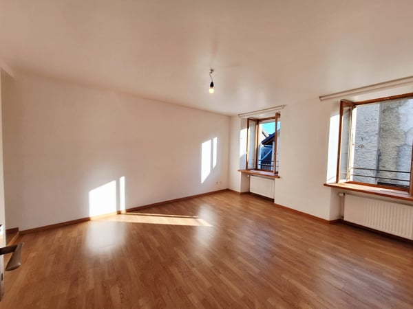 BOFFLENS A 5 MINUTES D'ORBE SPACIEUX DUPLEX 1.5 PIECES 5