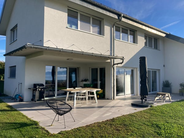 Location courte durée - maison toute équipée - Reverolle 1