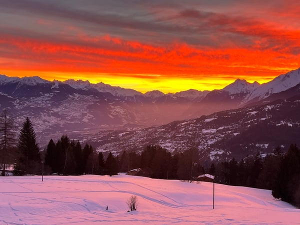 Appartement rénové à Crans-Montana avec vue panoramique 1