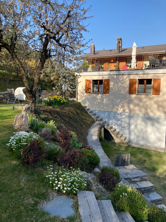 Magnifique 1.5 p à 10 min de Sion Vue XXL Cheminée Terrasse 12