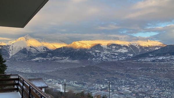 Magnifique 1.5 p à 10 min de Sion Vue XXL Cheminée Terrasse 9