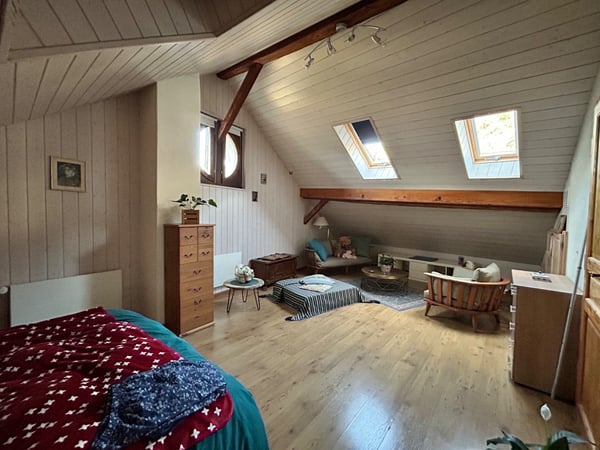 Magnifique 1 pièces en triplex à Ollon (2210.- hors charges) 9