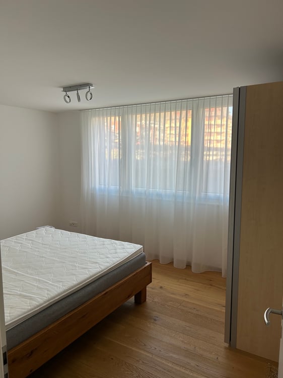 1 1/2 Zimmerwohnung (möbliert) 4