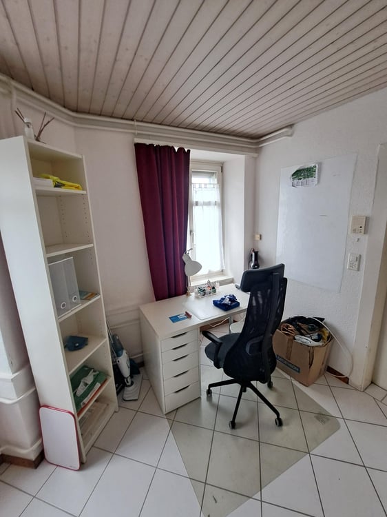 Helles Möbliertes Studio zur Übernahme - Nähe HSG 2