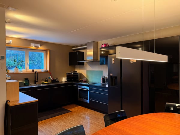 La pépite de Denges : Maison meublée High-Tech avec Jardin 2