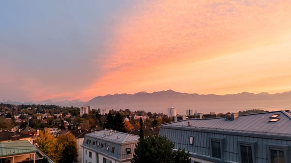 1.5 pièces, vue imprenable sur le lac, à 5 min. du métro M2 1