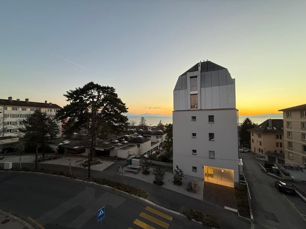 Appart 5.5 p, bien situé, vue sur le lac, récemment rénové 2