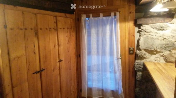 Hérémence, Mâche: location grand studio dans vieux chalet 2
