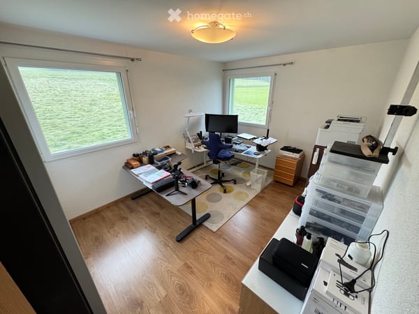 À louer un 3,5 pièces à 2640.- CC sur Lussy(Fribourg) 5