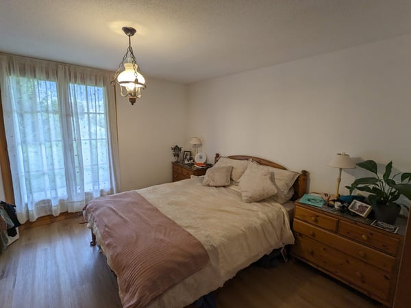 joli apartement avec jardin à CHESIERES 4