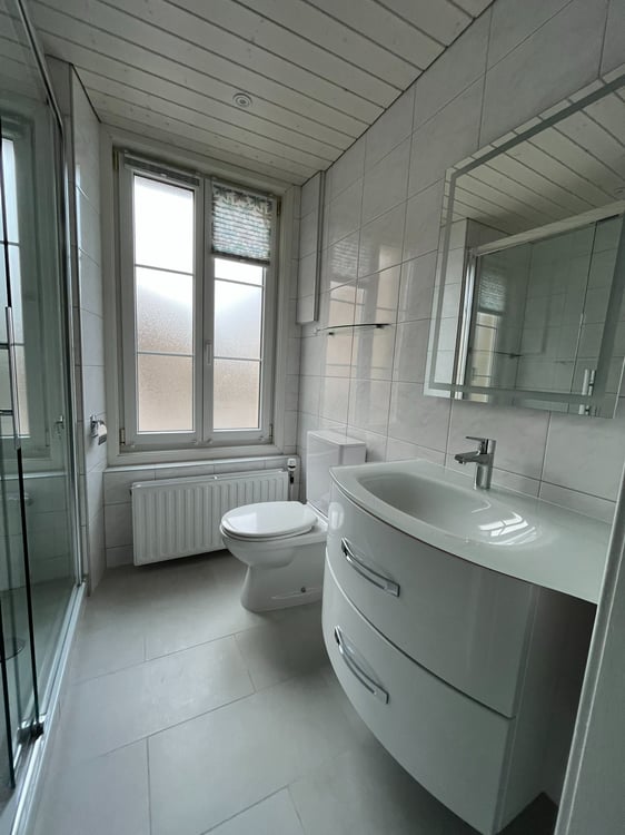 Appartement 3 pièces avec grand balcon à 2108 Couvet 3