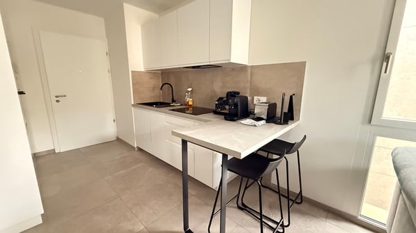 Logement de standing proche de la gare de Cully et du lac 2