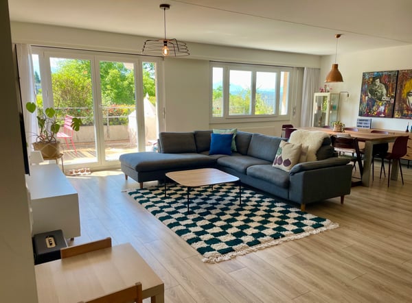 Appartement avec jardin entièrement renové avec vue lac 1
