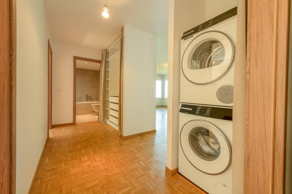 Magnifique appartement 4.5 p entièrement rénové à Veytaux 2