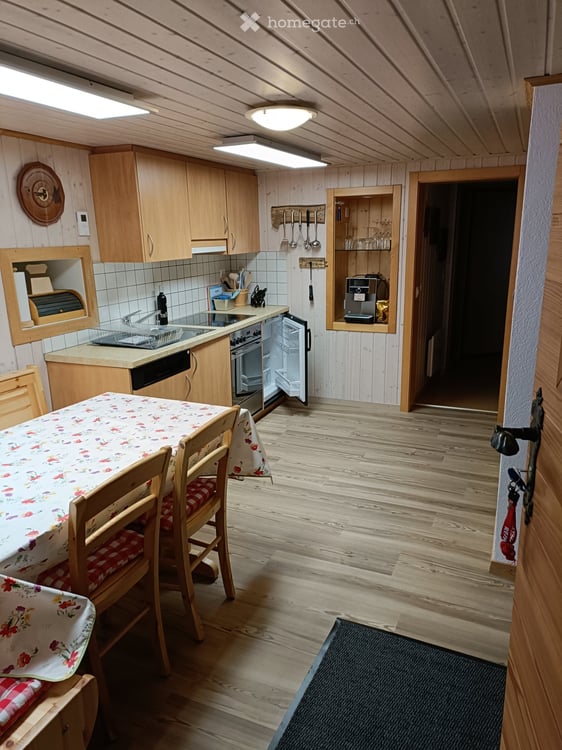 Grosse 6.5 Z. Wohnung möbiliert in Feschel zu vermieten 2
