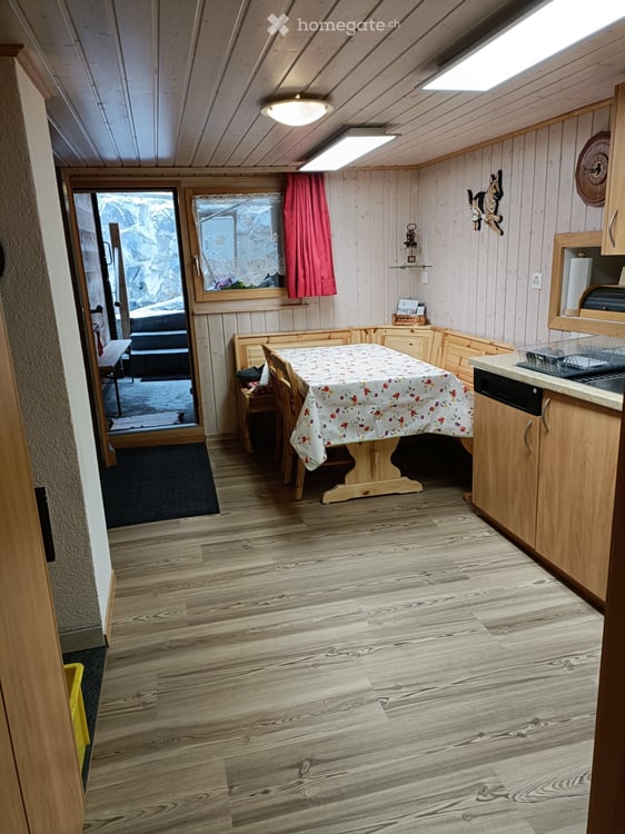 Grosse 6.5 Z. Wohnung möbiliert in Feschel zu vermieten 3