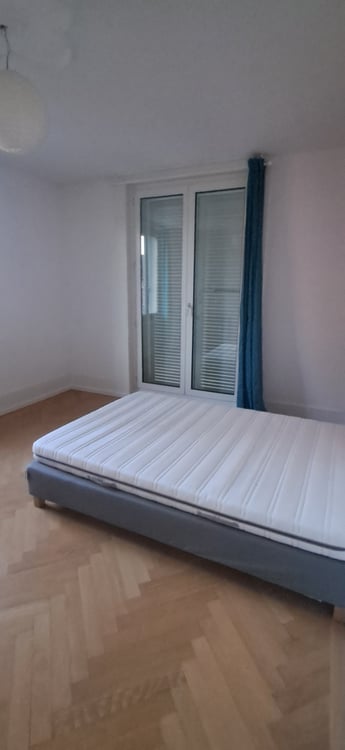 Chambre en sous-location avec balcon 2