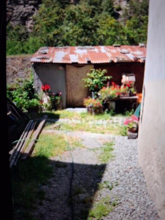 Maison grange terrain 375m2 cabanon jardin parc 4