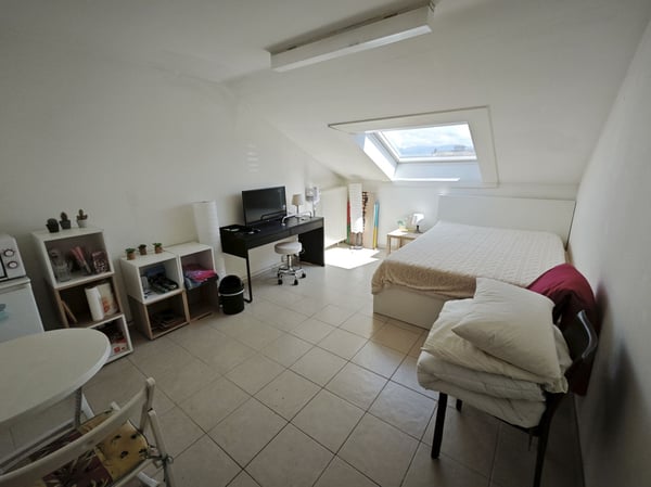 Chambre meublée à louer  à 2 min de la Gare de Nyon 5