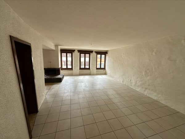 Joli 3.5 pièces bénéficiant d'une surface de 119m2 à Boudry 2