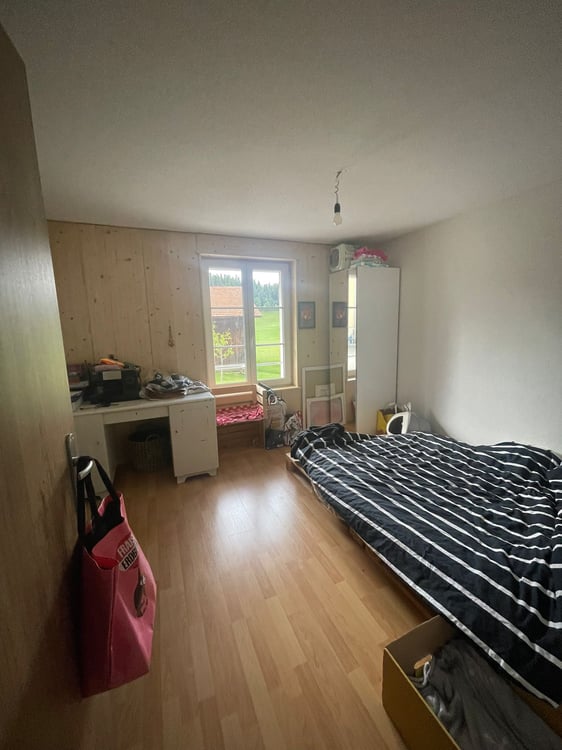Appartement de 2.5p à la Chaux-du-Milieu 5