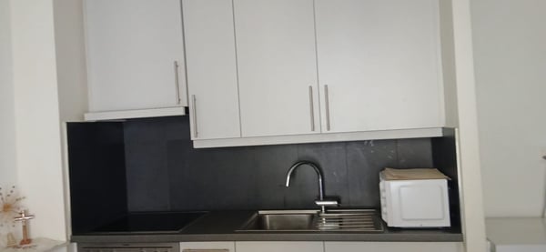 Joli studio avec cuisine agencée au centre ville 2
