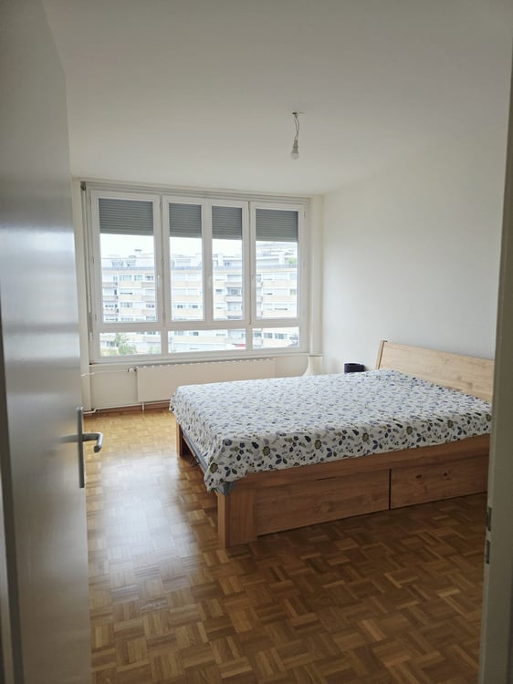 Appartement lumineux de 3,5 pièces à Châtelaine 87 (Genève) 2