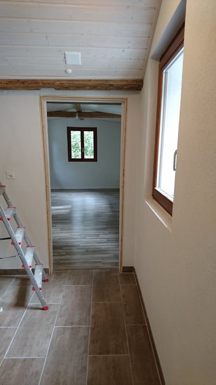 App. 4.5 pièce,  dans le charment  village de Curtilles, 5