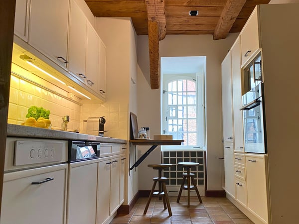 Möbelierte Wohnung - studio meublé - furnished apartment 3