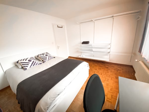 Chambre meublée à louer en centre-ville 2