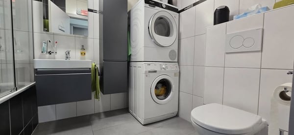 Appartement 4.5 pièces rénové avec balcon  Vétroz 3