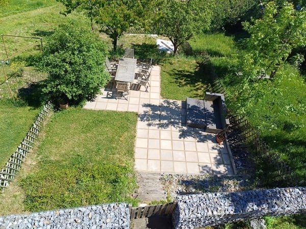 3.5 pièces rénové avec vue, balcon, jardin et box 5