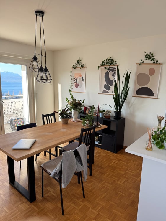 À louer dans bel immeuble 3