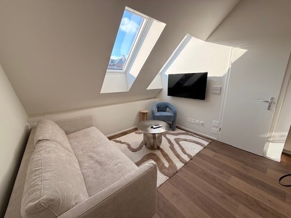 Magnifique appartement meublé en plein centre de Neuchâtel 1