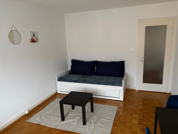 Chambre meublée 870 CHF charges comprises  Lausanne 1004 2