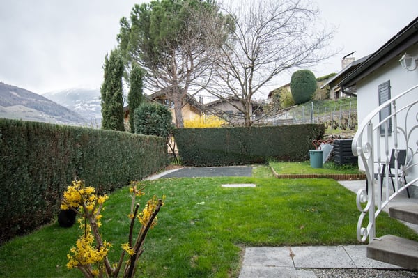 À louer villa 8.5 pc (300 m2) à Sion Gravelone  au 1.9.26 5