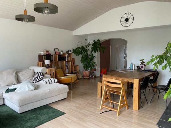 Appartement spacieux et lumineux à Montfaucon 2