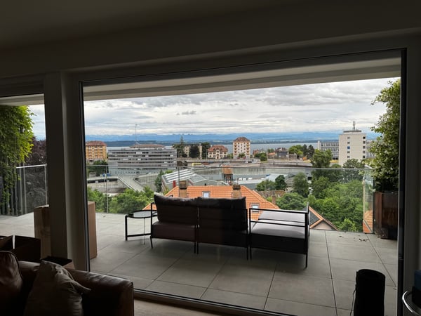 apartement 3.5 a neuchatel , 2 chambre 2 salle de bain 1