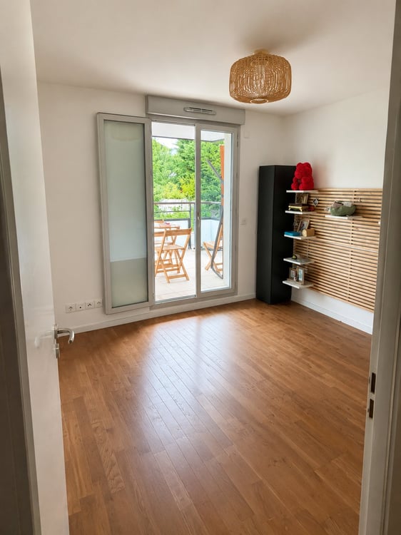 T3 lumineux 70 m²  2 terrasses  calme  parking  Ferney 1