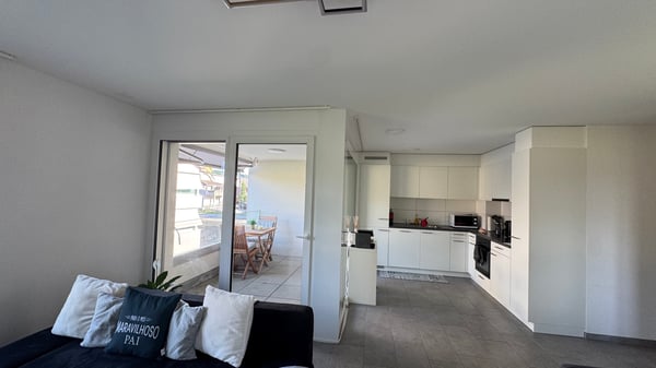 Appartement 2,5 pièces disponible dès 15.09 3