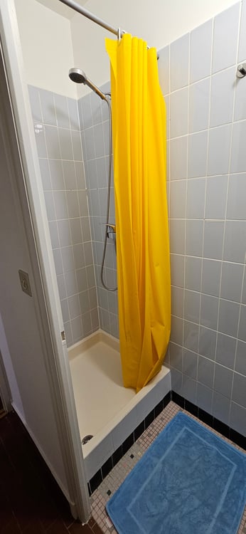 Pully-Lausanne, chambre indépendante meublée à louer 2