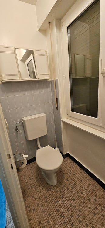 Pully-Lausanne, chambre indépendante meublée à louer 3