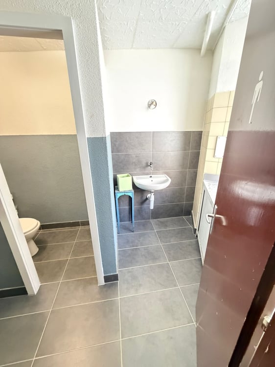 Appartement rénové de 2,5 pièces au coeur de La Neuveville 4