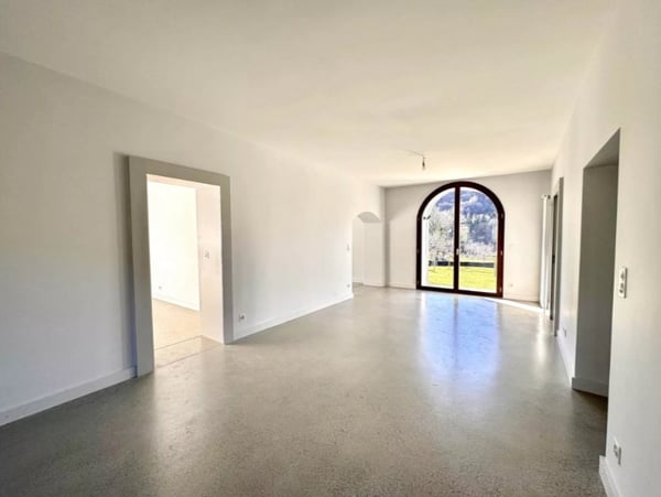 Exceptionnel appartement de 3.5 pcs en location aux Dévens ! 3