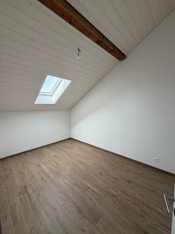 Appartement 4 1/2 combles 5