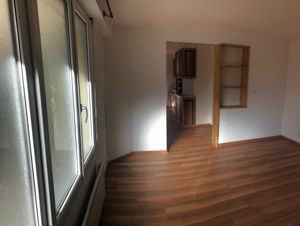 Studio à louer Chippis 4