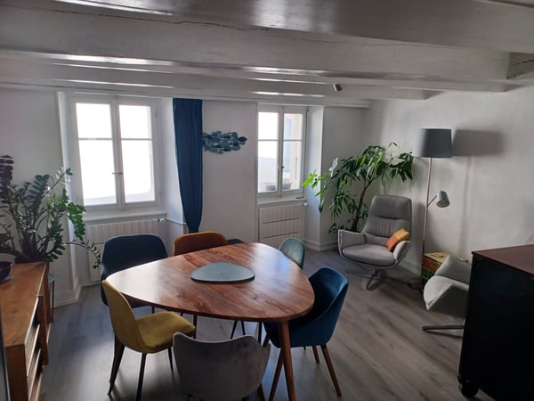 Jolie maison au coeur du vieux bourg dAubonne 4
